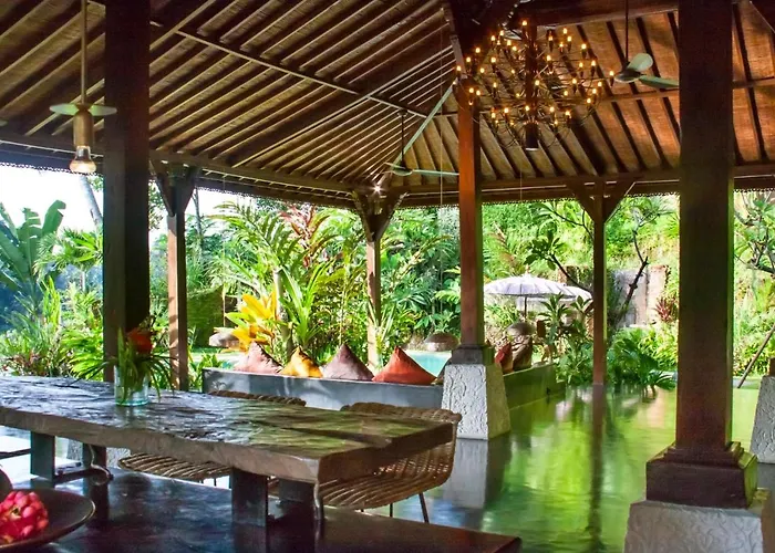 Mahadevi 2 Jungle Retreat Joglo Villa Ubud