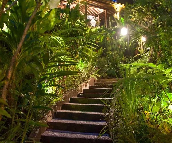 Villa Mahadevi 2 Jungle Retreat Joglo *