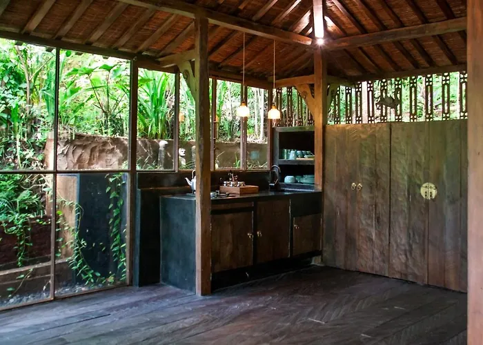 Mahadevi 2 Jungle Retreat Joglo