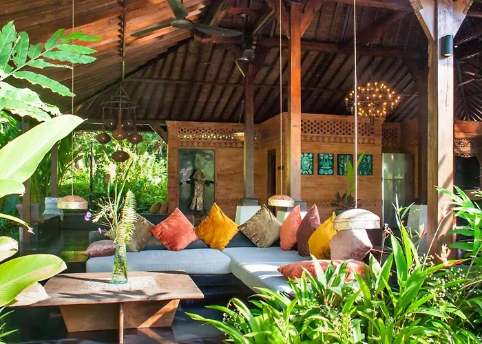 Villa Mahadevi 2 Jungle Retreat Joglo Ubud