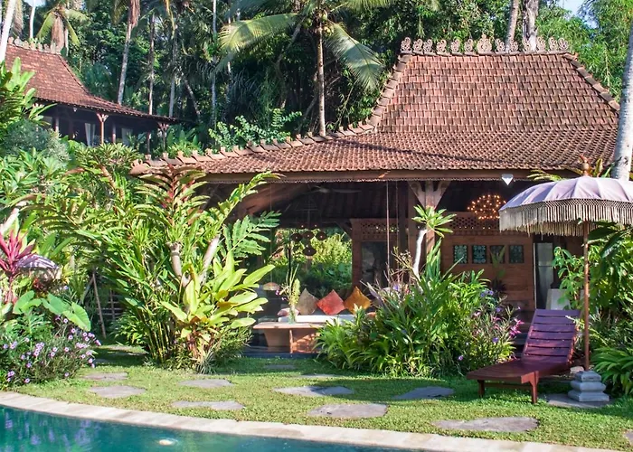 Villa Mahadevi 2 Jungle Retreat Joglo