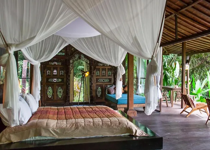 Villa Mahadevi 2 Jungle Retreat Joglo Ubud