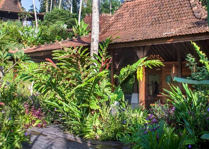 Mahadevi 2 Jungle Retreat Joglo Villa *