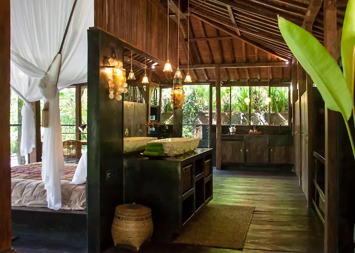 Mahadevi 2 Jungle Retreat Joglo Villa *